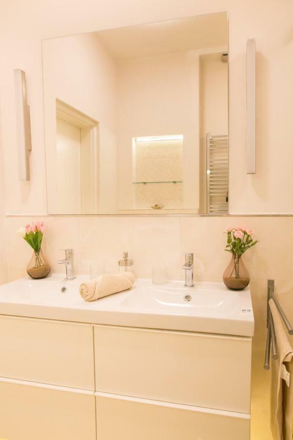 Appartement Panni Luxury Next To Gozsdu Garden Budapest